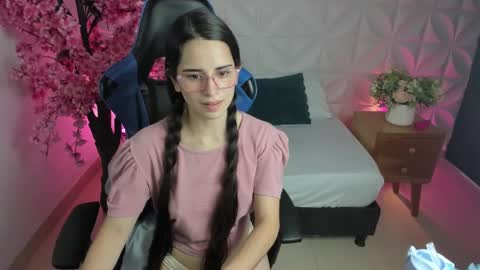 Snapshot of angelica_dymond chatting on January 8, 10:16 pm A N G E L I C A online show from January 8, 10:16 pm