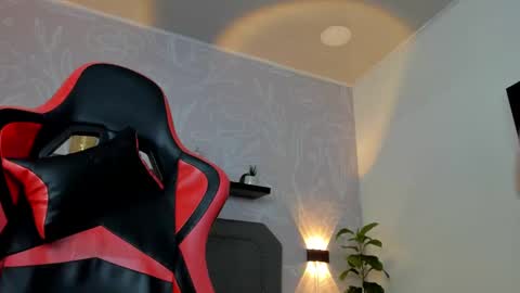 Snapshot of angelica_dymond chatting on February 4, 5:01 pm A N G E L I C A online show from February 4, 5:01 pm