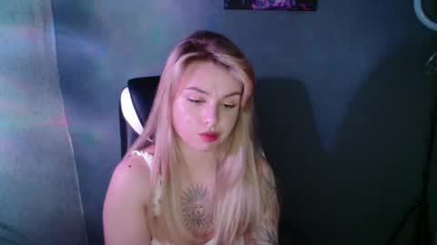 angelicablanch online show from September 23, 8:12 pm