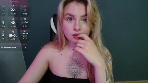 angelicablanch online show from October 4, 8:29 pm