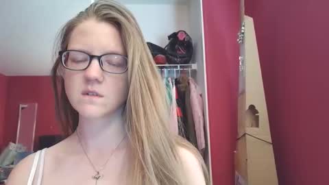 AngelicAngel online show from April 15, 4:58 pm