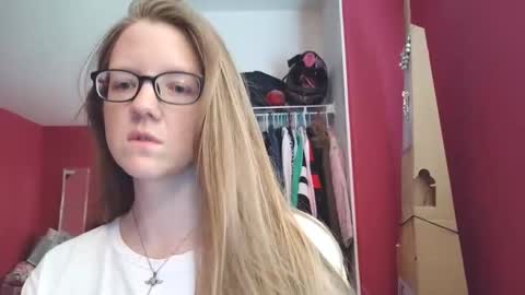AngelicAngel online show from May 2, 4:45 pm
