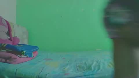 Snapshot of angelicaswan chatting on March 12, 2:01 pm angelicaswan online show from March 12, 2:01 pm