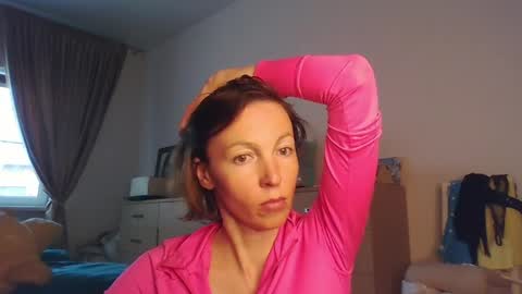 angelicfenix online show from April 1, 12:06 pm