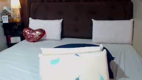 Snapshot of angelicqueents chatting on January 19, 1:22 pm MS. AMALIA online show from January 19, 1:22 pm