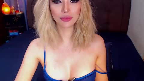Snapshot of angelicqueents chatting on March 27, 4:07 am MS. AMALIA online show from March 27, 4:07 am