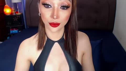 Snapshot of angelicqueents chatting on March 30, 6:25 am MS. AMALIA online show from March 30, 6:25 am