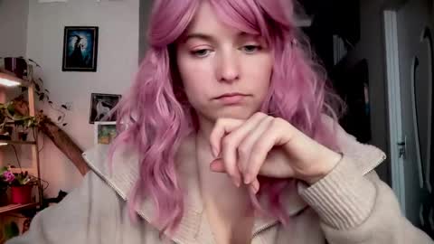 Angelika Rouge online show from April 1, 1:01 pm