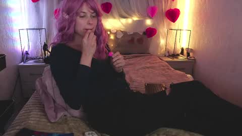 Angelika Rouge online show from April 3, 5:44 pm