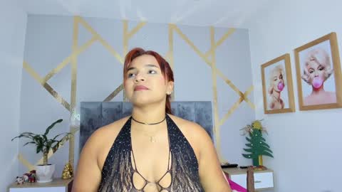 Snapshot of angelina_castro12 chatting on December 30, 3:25 am Angelina online show from December 30, 3:25 am