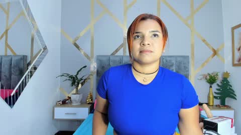Snapshot of angelina_castro12 chatting on January 8, 3:19 am Angelina online show from January 8, 3:19 am