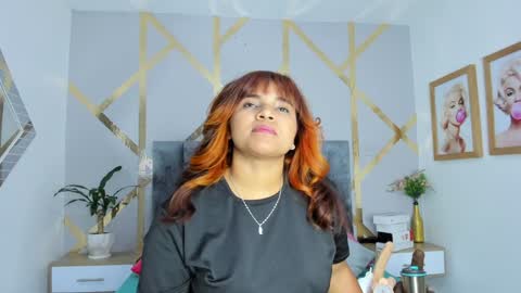 Snapshot of angelina_castro12 chatting on January 18, 3:31 am Angelina online show from January 18, 3:31 am
