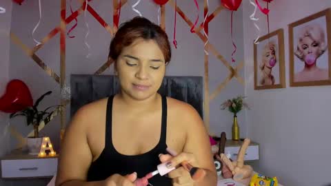 Snapshot of angelina_castro12 chatting on February 14, 3:11 am Angelina online show from February 14, 3:11 am