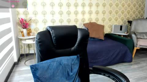 angelina_class_7 online show from April 24, 1:46 pm