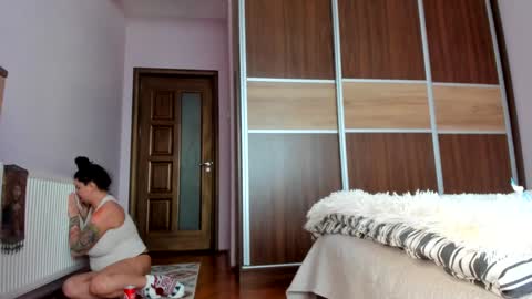 Snapshot of angelinacht chatting on January 21, 11:24 am Angelina online show from January 21, 11:24 am