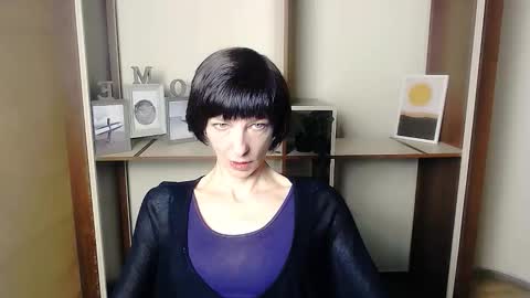 Snapshot of angelinalov_ chatting on September 19, 6:15 am Angelina online show from September 19, 6:15 am