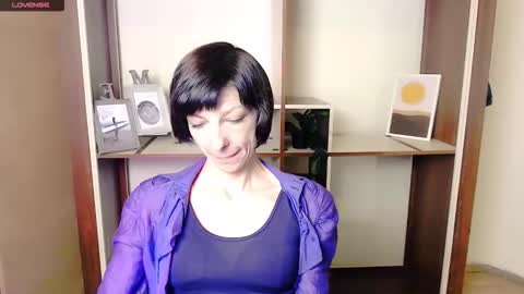 Snapshot of angelinalov_ chatting on October 8, 6:44 am Angelina online show from October 8, 6:44 am