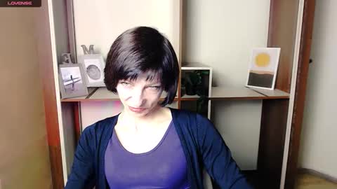 Snapshot of angelinalov_ chatting on October 9, 6:22 am Angelina online show from October 9, 6:22 am