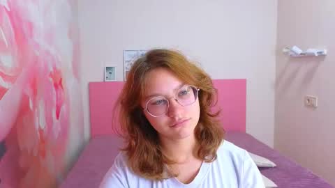 AngelinaLow online show from November 12, 12:27 pm