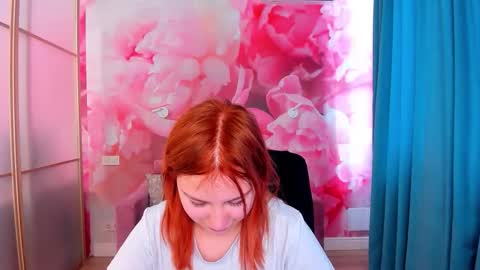 AngelinaLow online show from March 13, 12:34 pm