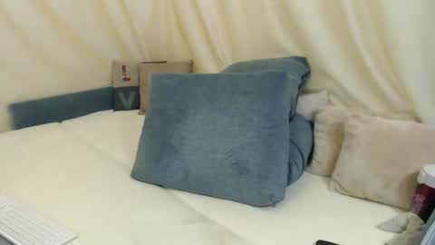 Snapshot of angelinasweetyy chatting on December 4, 5:06 am Angelinasweetyy online show from December 4, 5:06 am