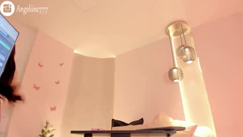 Snapshot of angeline777 chatting on October 20, 1:22 pm Angeline  online show from October 20, 1:22 pm