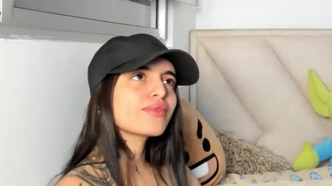 Angeline Smith  online show from September 20, 7:42 am