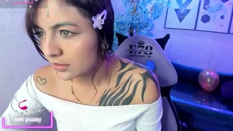 Snapshot of angeline_harper chatting on October 26, 12:55 pm angeline harper online show from October 26, 12:55 pm