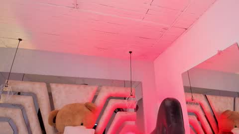 Angeline Heet online show from March 12, 8:42 am