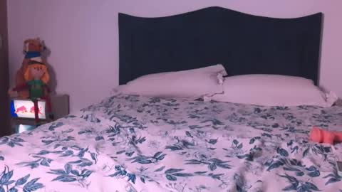 Angelinhaa  online show from February 6, 3:55 am