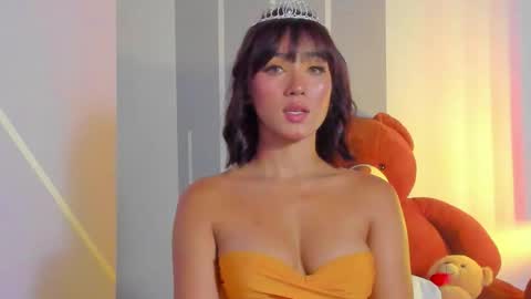 Angelique Murphy online show from February 9, 8:51 am