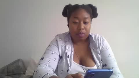 Snapshot of angeliquebelcaliz chatting on January 21, 5:41 pm angeliquebelcaliz online show from January 21, 5:41 pm