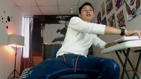 Angel online show from November 22, 7:46 pm