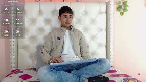 Angel online show from December 18, 8:04 pm