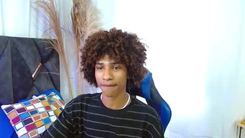 Angel online show from November 11, 8:20 pm