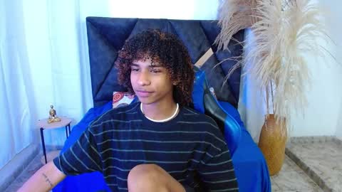 Angel online show from April 7, 8:09 pm