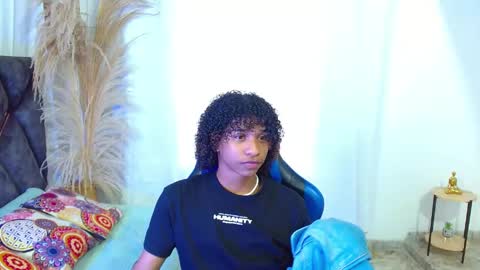 Angel online show from May 22, 9:09 pm