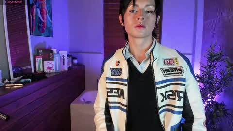 Angell Dust online show from October 30, 4:03 am