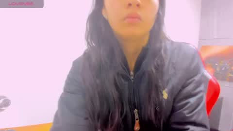 Snapshot of angell_cooper8 chatting on May 13, 12:24 pm Angell cooper8 online show from May 13, 12:24 pm