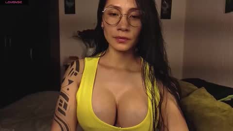 Snapshot of angellaisabella chatting on March 10, 10:48 pm ANGELA ISABELLA online show from March 10, 10:48 pm