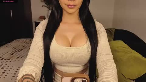 ANGELA ISABELLA  online show from May 4, 11:12 pm