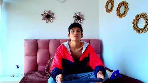 Snapshot of angelldustt_ chatting on October 16, 7:15 pm Angelldustt online show from October 16, 7:15 pm