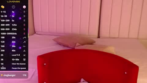 Snapshot of angellical chatting on September 18, 1:35 pm Angelicadreams----- angellical21 online show from September 18, 1:35 pm