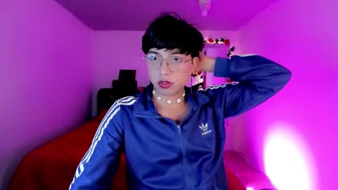 Angel  online show from November 25, 2:28 pm