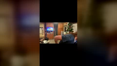 Snapshot of angellove8606 chatting on December 16, 1:32 am angellove8606 online show from December 16, 1:32 am