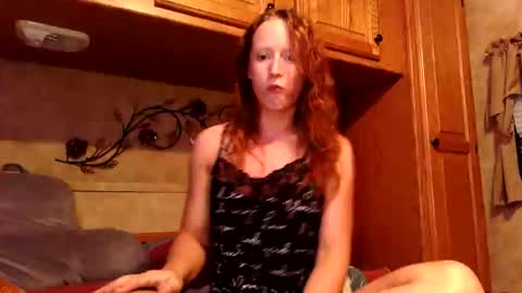 Snapshot of angellove8606 chatting on February 16, 1:35 am angellove8606 online show from February 16, 1:35 am