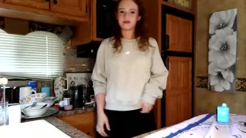 angellove8606 online show from February 19, 10:39 pm