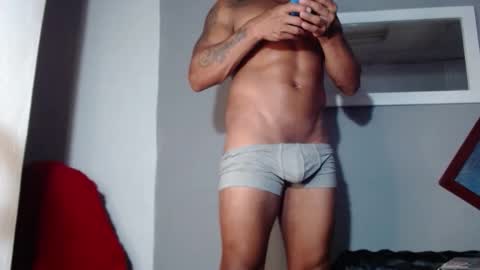 Snapshot of angelo_cox chatting on January 10, 6:09 pm angelo online show from January 10, 6:09 pm