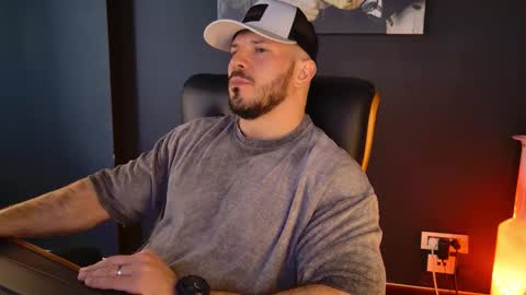 Snapshot of angeloeric chatting on March 16, 9:35 am BlackWolf online show from March 16, 9:35 am