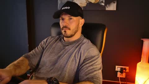 Snapshot of angeloeric chatting on March 31, 9:32 am BlackWolf online show from March 31, 9:32 am